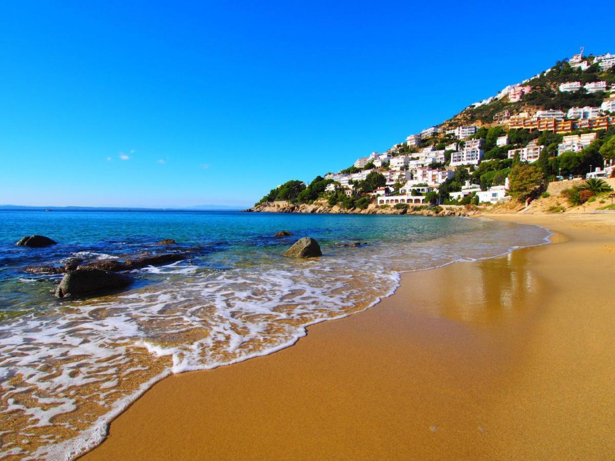Apartment Platja De Roses-7 By Interhome Екстериор снимка